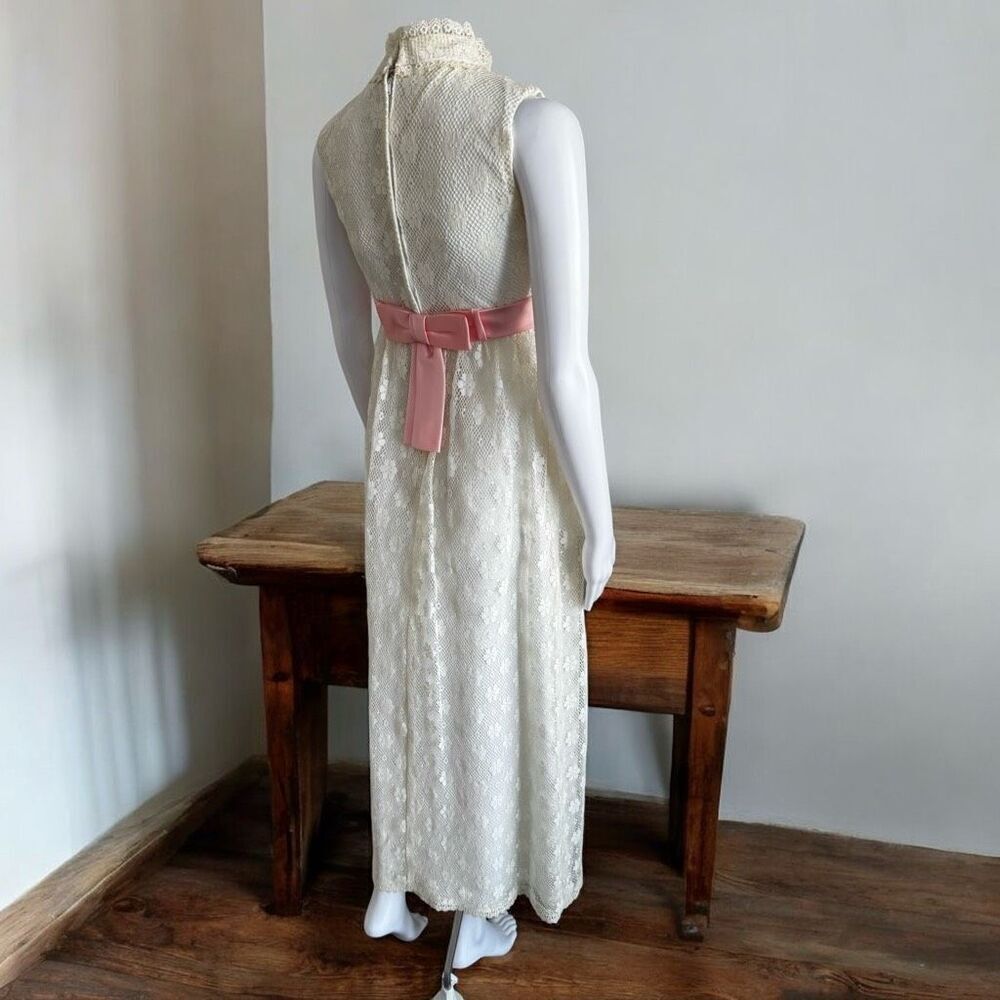 Vintage Saks Fifth Ave 60’s White Lace Pink Bows Dress
